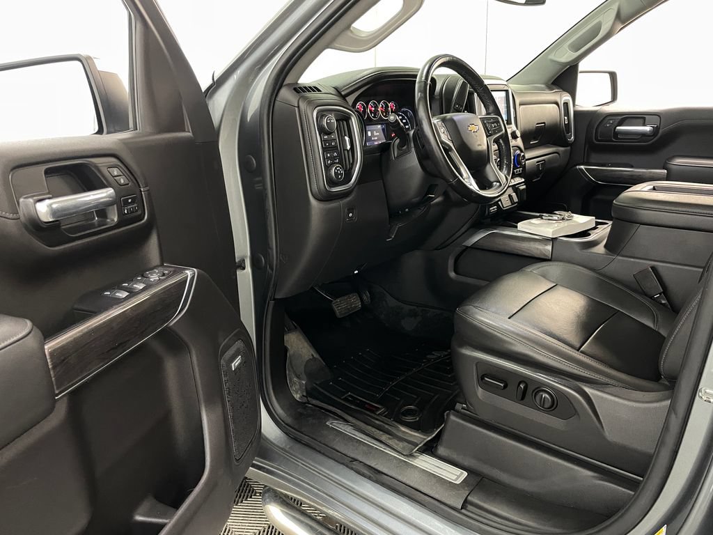 Certified 2021 Chevrolet Silverado 1500 LTZ w/ LTZ Premium Package AWD/4WD image 30
