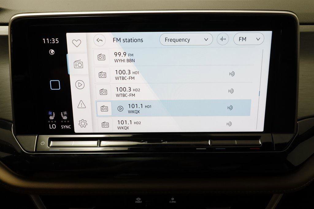 New 2026 Volkswagen Atlas Cross Sport SE image 9