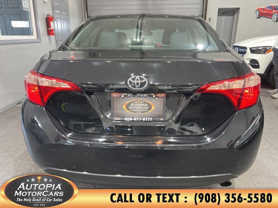 Used 2018 Toyota Corolla LE FWD image 27