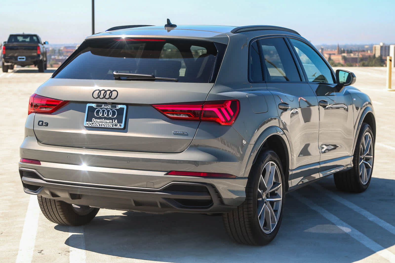 Used 2025 Audi Q3 2.0T Premium w/ Convenience Package AWD/4WD image 8