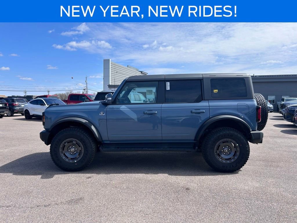 New 2025 Ford Bronco Outer Banks w/ Sasquatch Package AWD/4WD image 3