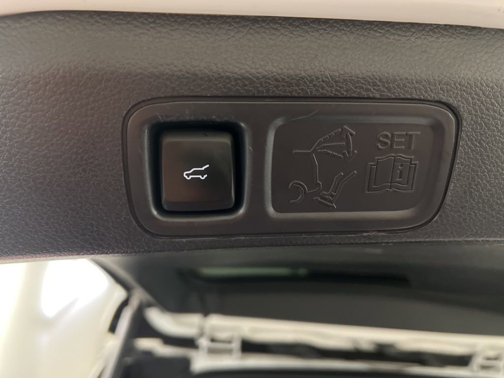 Certified 2022 Lincoln Navigator Reserve w/ Monochromatic Package image 38