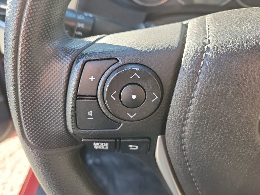 Used 2015 Toyota Corolla LE image 26