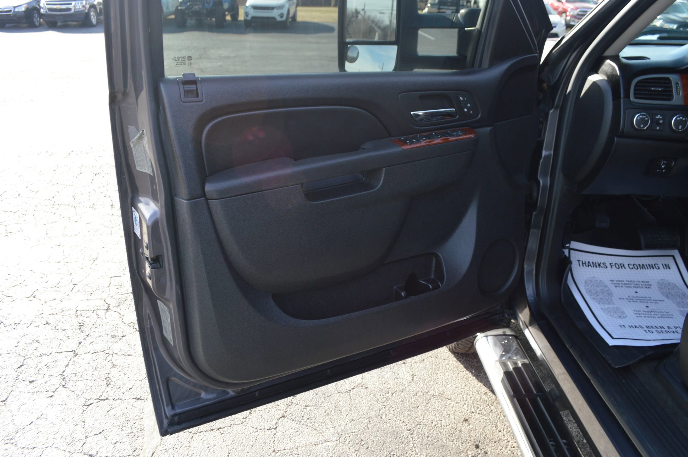 Used 2011 GMC Sierra 3500 SLT w/ SLT Convenience Package AWD/4WD image 16