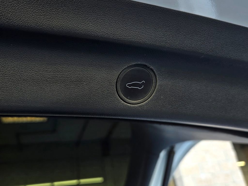 Used 2023 Tesla Model Y Long Range image 24