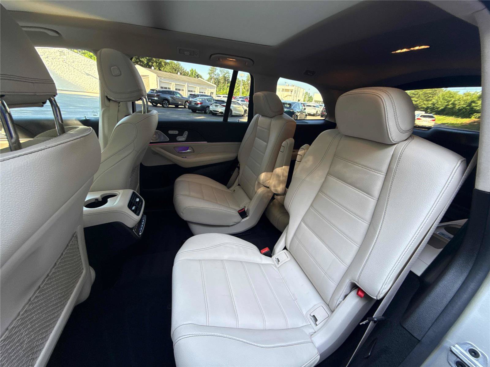 Used 2023 Mercedes-Benz GLS 450 4MATIC image 12