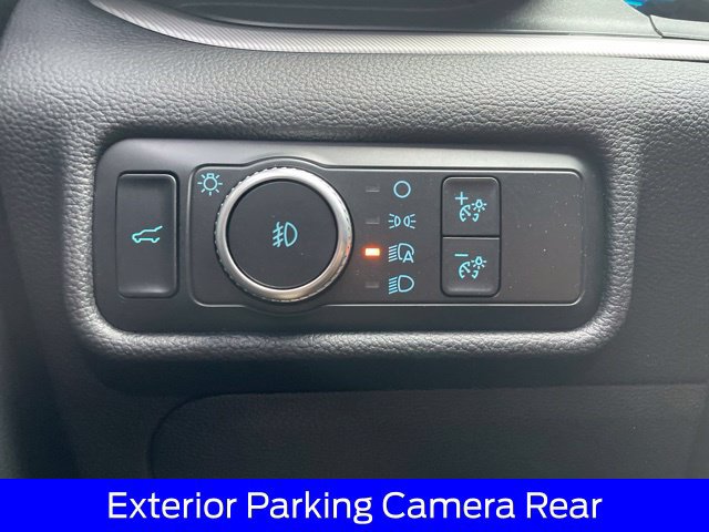Used 2020 Ford Explorer XLT w/ Equipment Group 202A AWD/4WD image 24