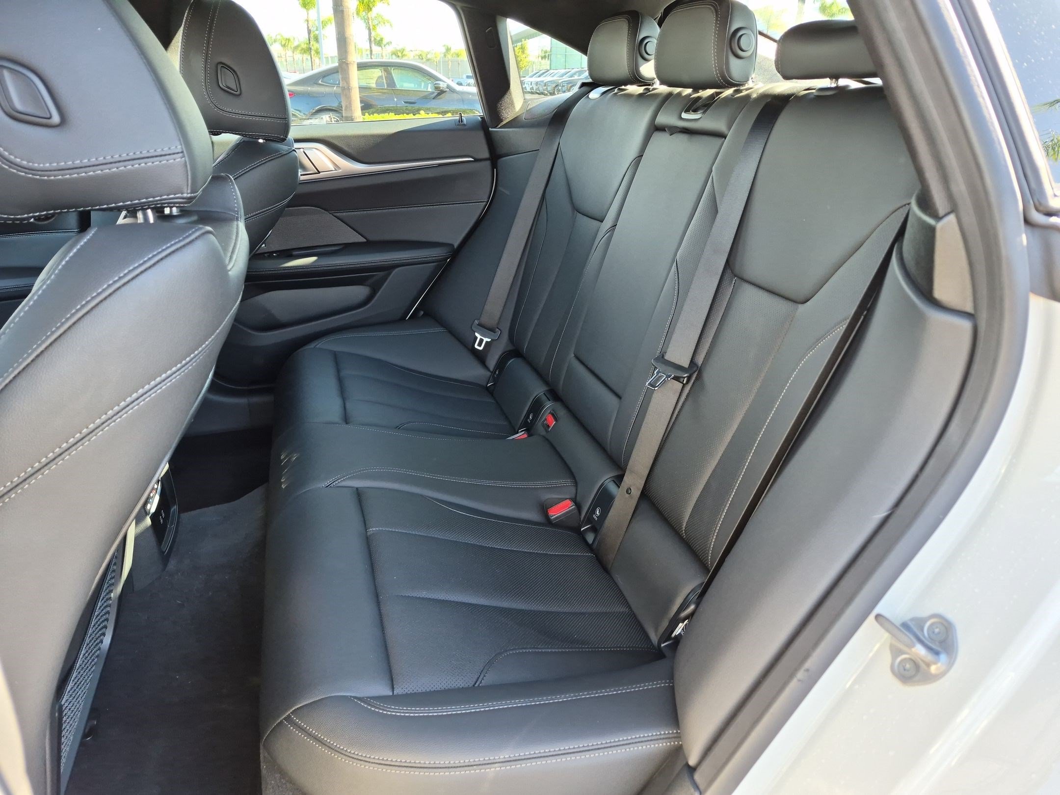 Certified 2023 BMW i4 eDrive40 w/ Premium Package RWD image 31
