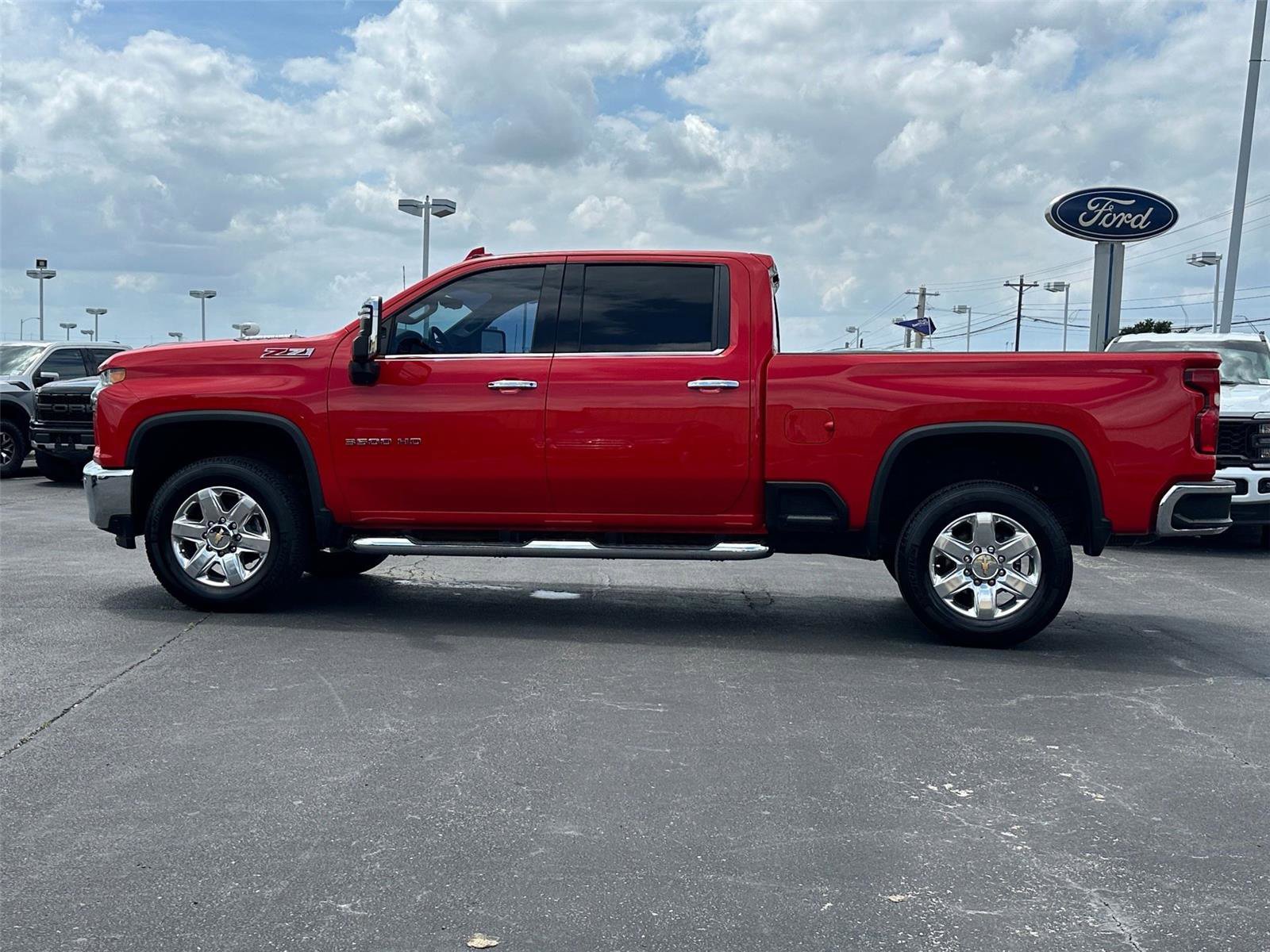 Used 2023 Chevrolet Silverado 3500 LTZ w/ LTZ Premium Package AWD/4WD image 6