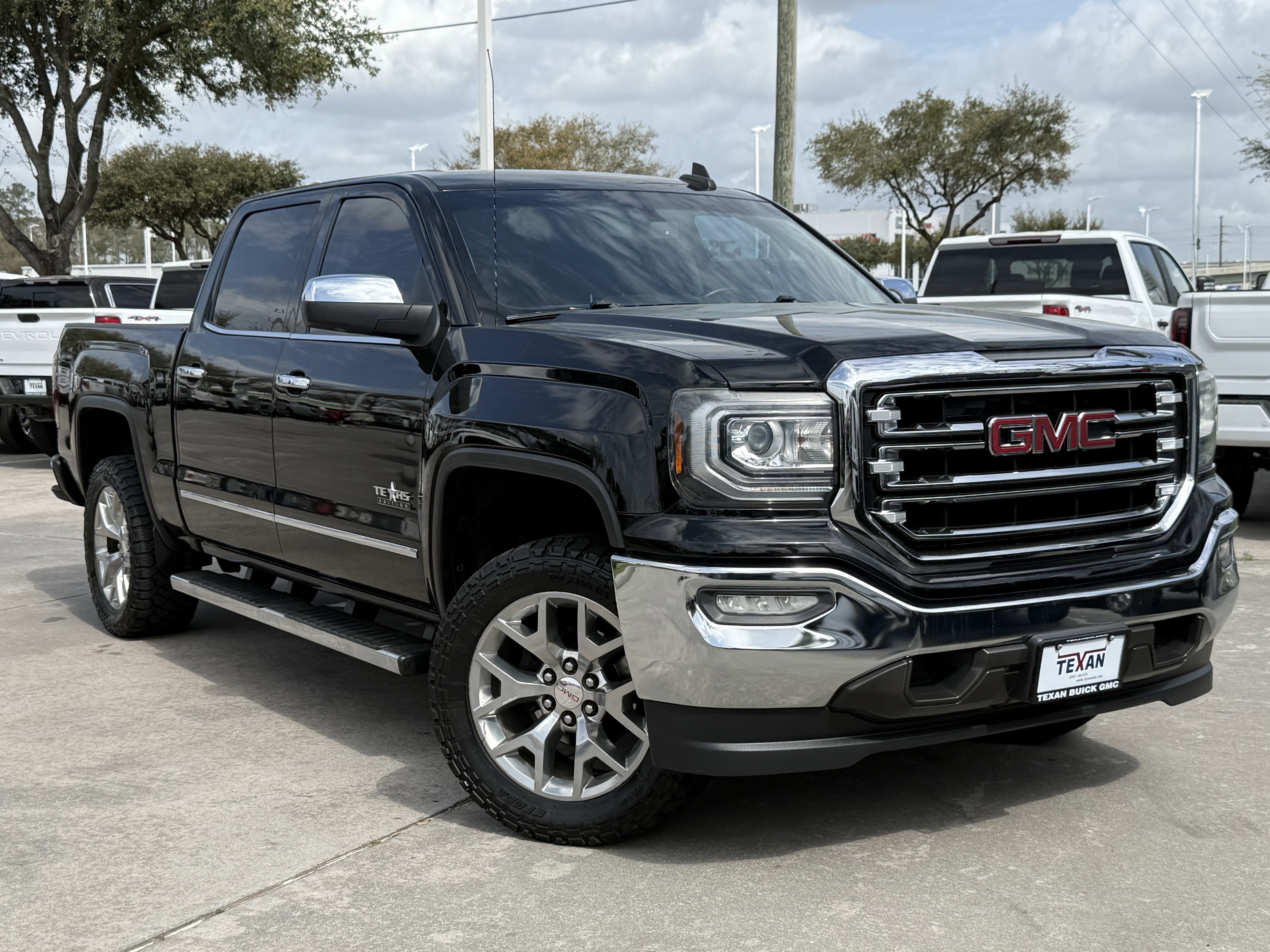 Used 2018 GMC Sierra 1500 SLT w/ Texas SLT Premium Package image 2