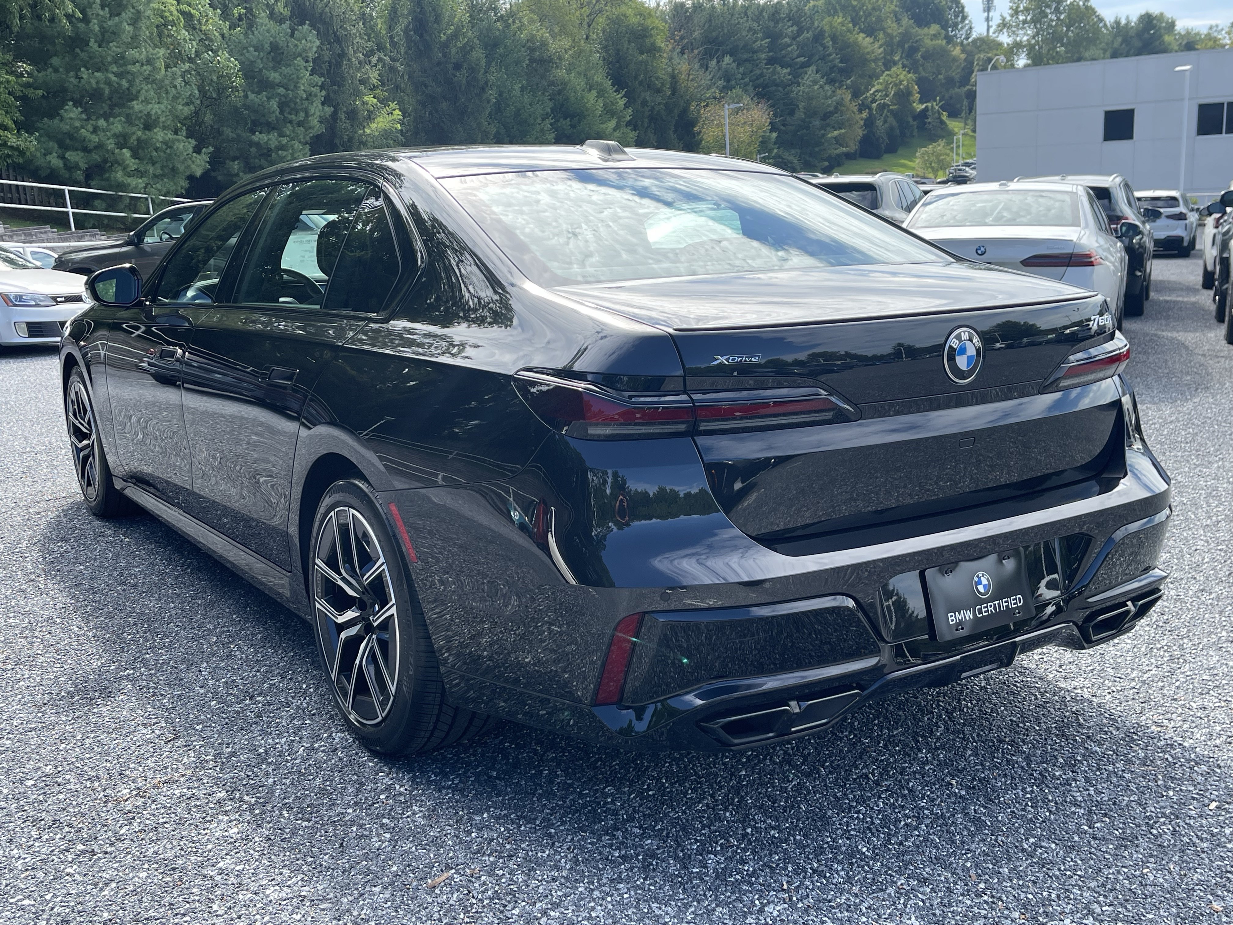 Certified 2025 BMW 760i xDrive AWD/4WD image 6