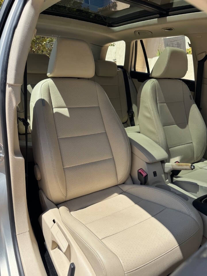 Used 2010 Volkswagen Jetta TDI FWD image 11
