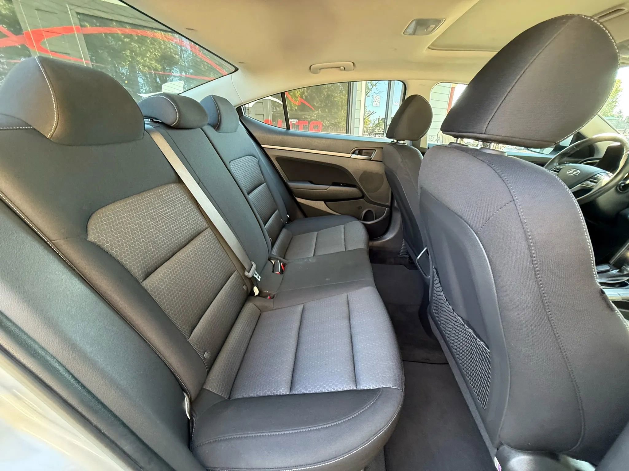 Used 2017 Hyundai Elantra Value Edition w/ Cargo Package image 25