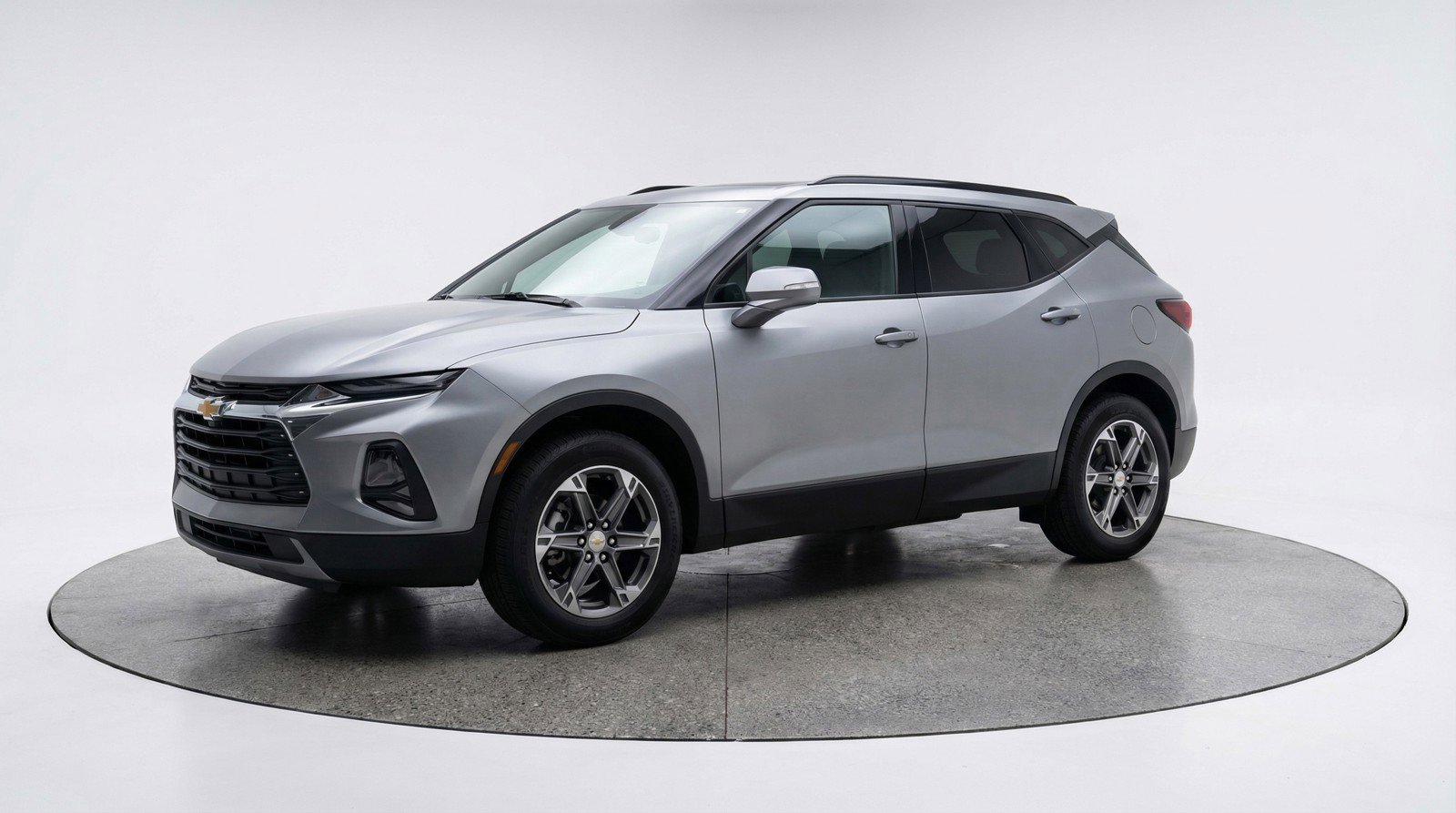 Used 2025 Chevrolet Blazer LT image 3