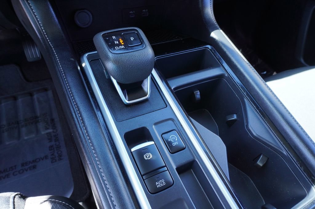 Certified 2025 Nissan Pathfinder SV image 19
