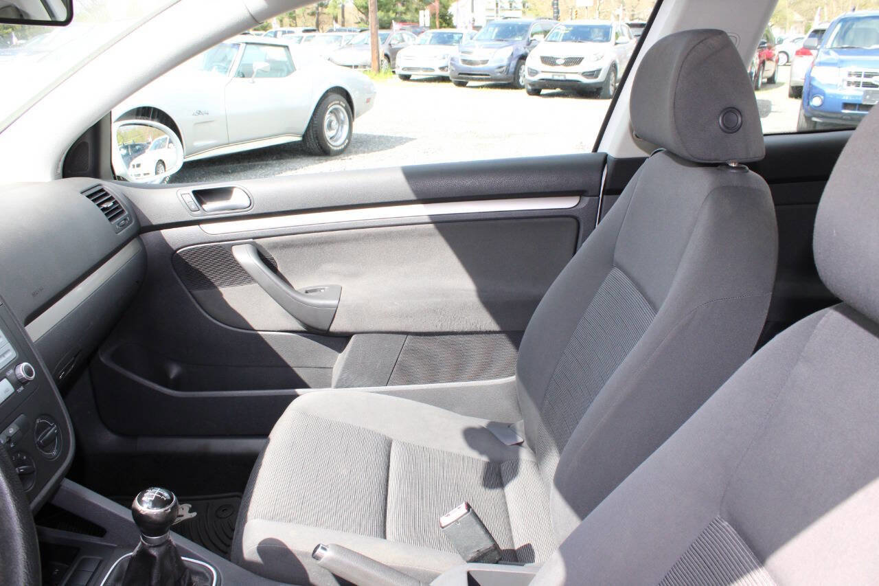 Used 2008 Volkswagen Rabbit S FWD image 14