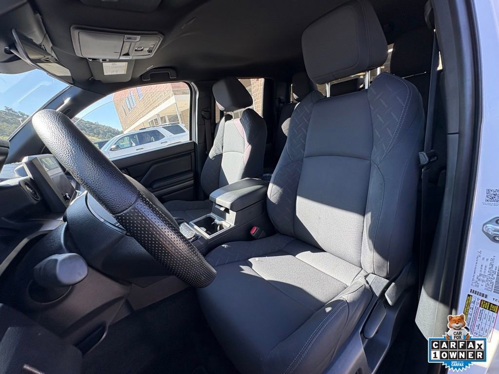Certified 2024 Toyota Tacoma SR5 AWD/4WD image 15