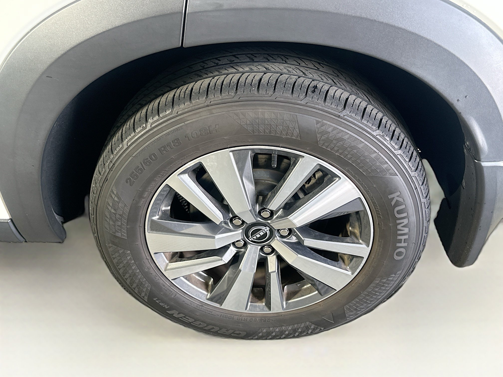Used 2023 Nissan Pathfinder SL FWD image 11