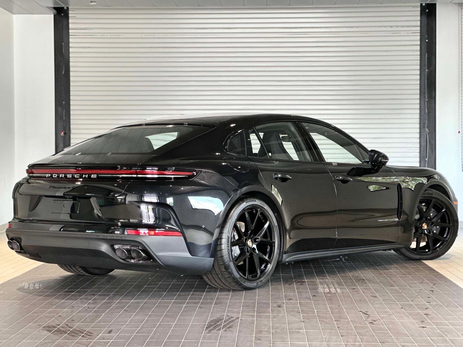 New 2025 Porsche Panamera 4 image 7