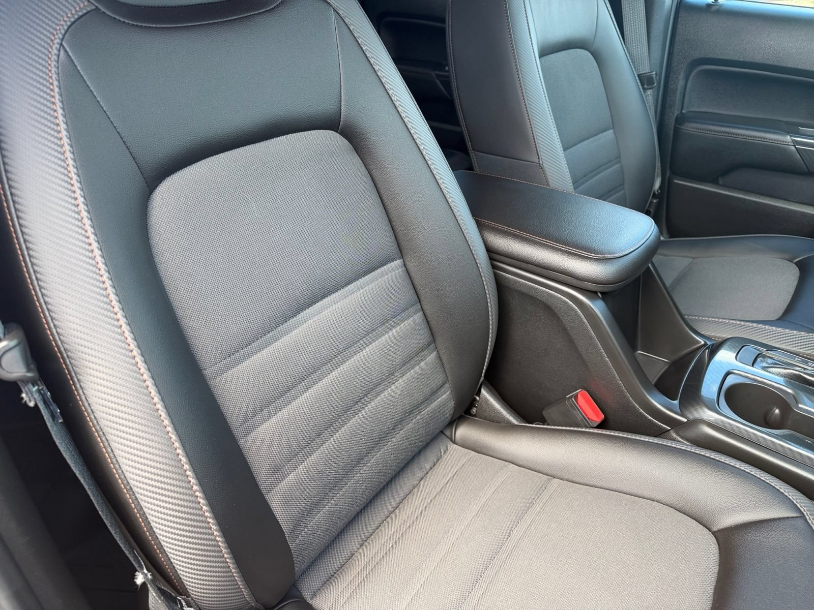 Used 2021 GMC Canyon AT4 AWD/4WD image 12