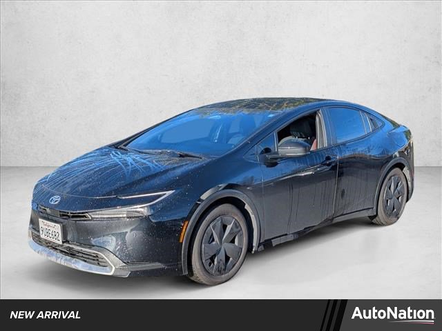 Used 2025 Toyota Prius Plug-In Hybrid image 1
