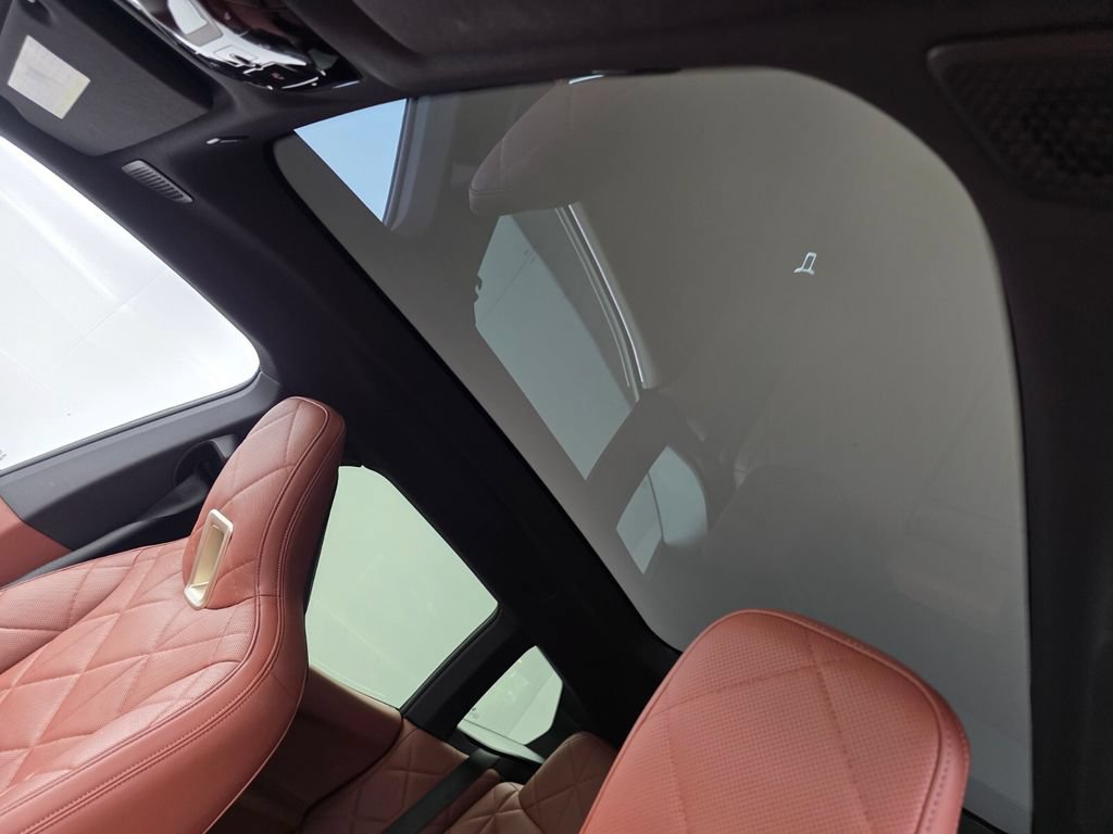 Used 2023 BMW iX M60 AWD/4WD image 12