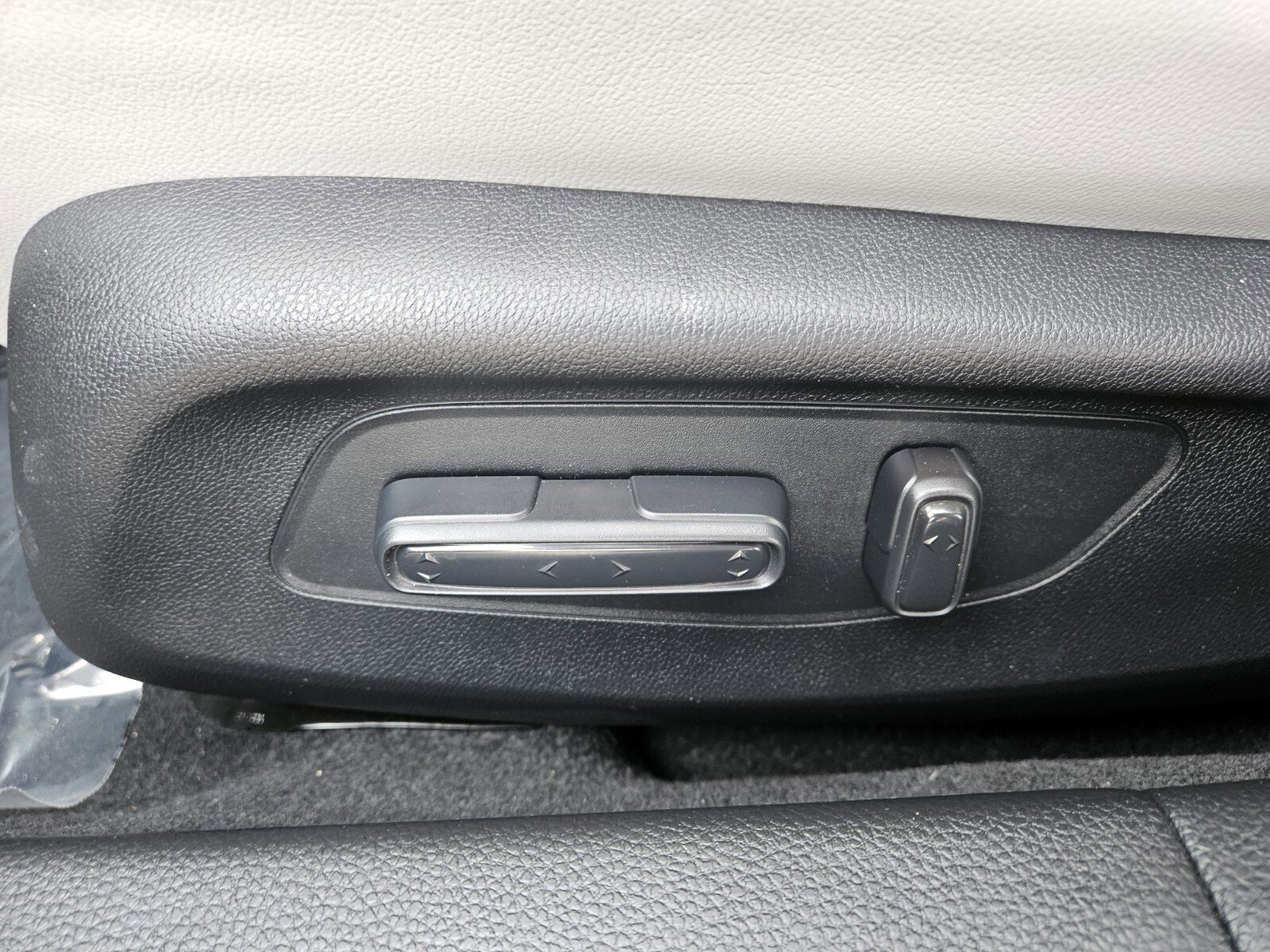 Used 2025 Honda Civic Sport image 9