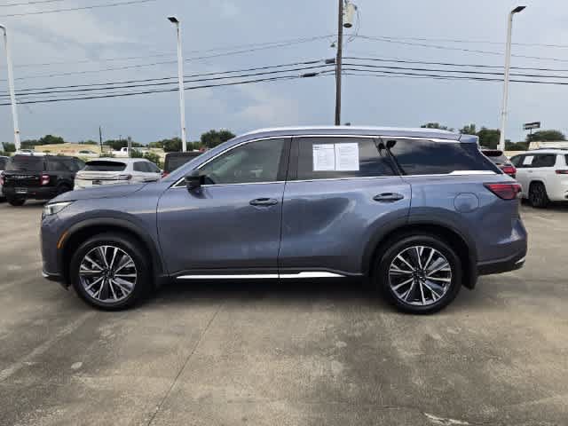 Certified 2026 INFINITI QX60 Luxe w/ Cargo Package FWD image 3