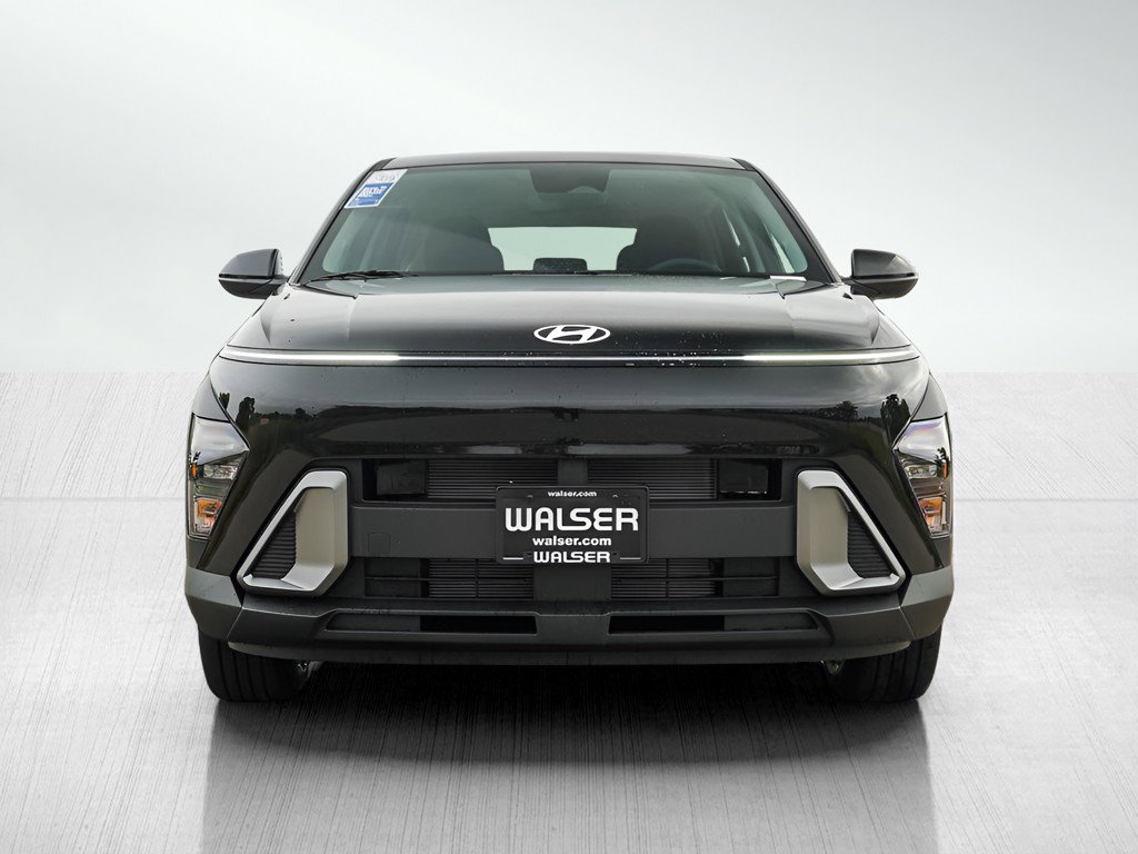 New 2026 Hyundai Kona SE image 2