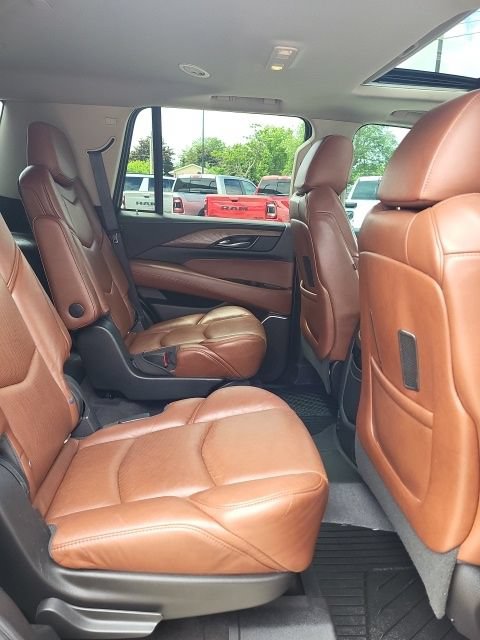 Used 2020 Cadillac Escalade Luxury AWD/4WD image 23