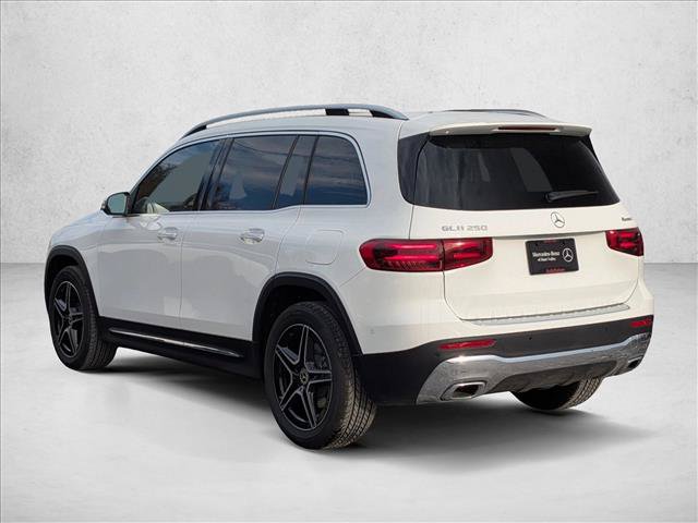 Used 2026 Mercedes-Benz GLB 250 4MATIC image 7