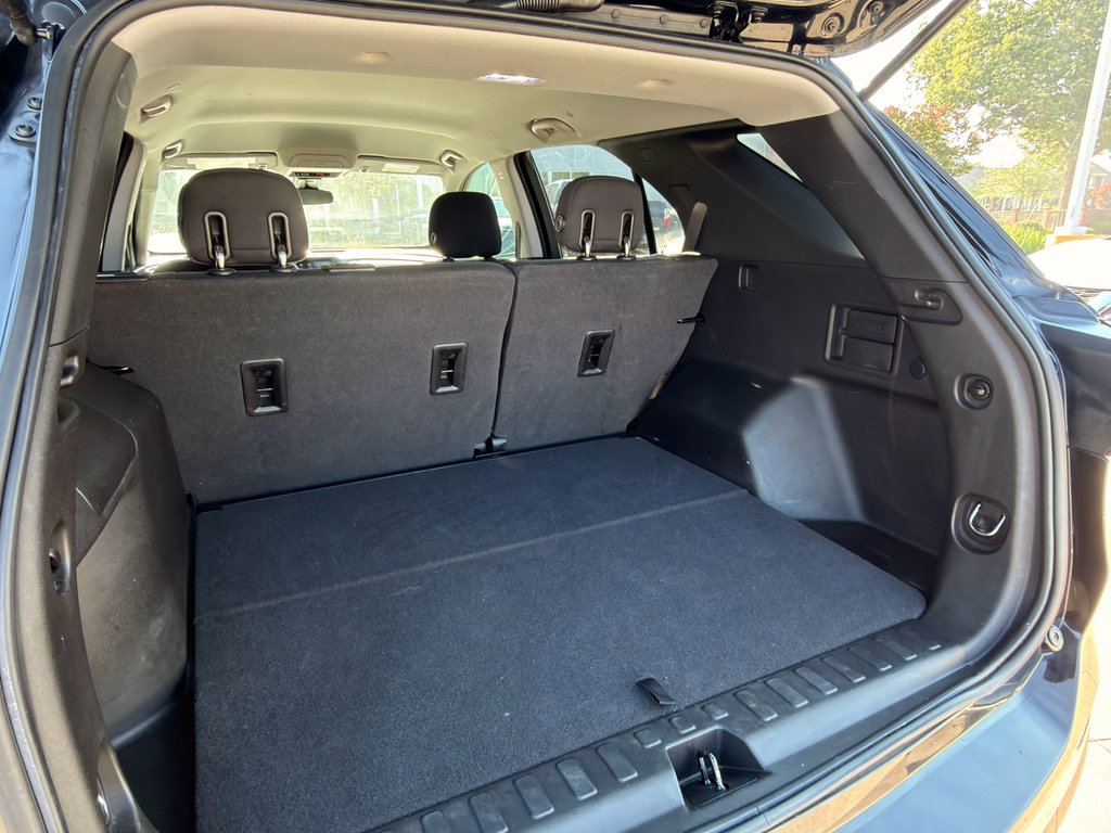 Used 2020 Chevrolet Equinox LT FWD image 23