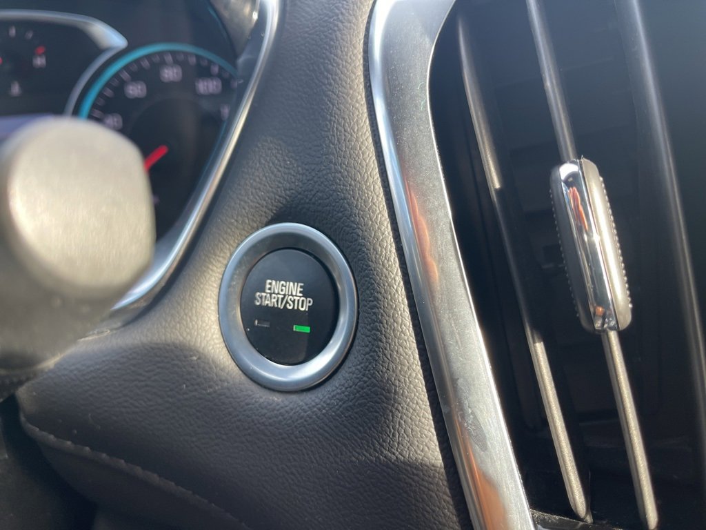 Certified 2023 Chevrolet Traverse LT image 33