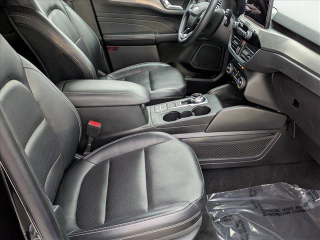 Used 2021 Ford Escape Titanium w/ Class II Trailer Tow Package image 22