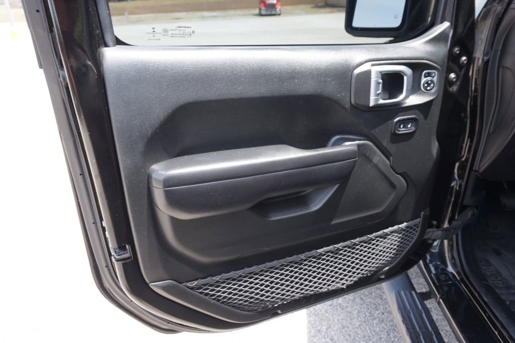 Used 2018 Jeep Wrangler Unlimited Sport S image 22