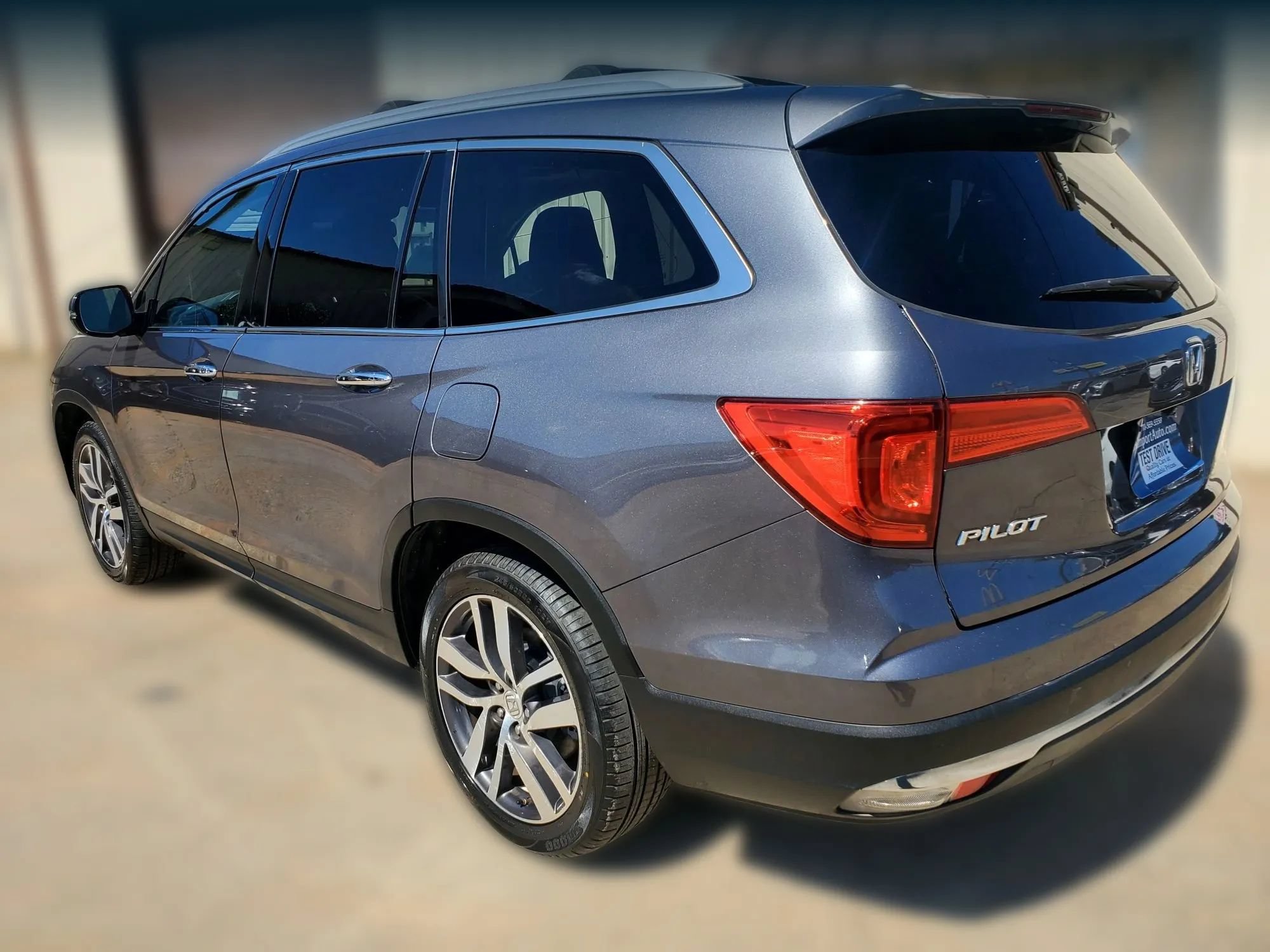 Used 2016 Honda Pilot Touring image 5