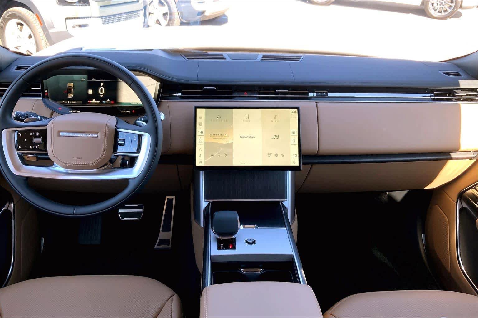 New 2026 Land Rover Range Rover SE image 5