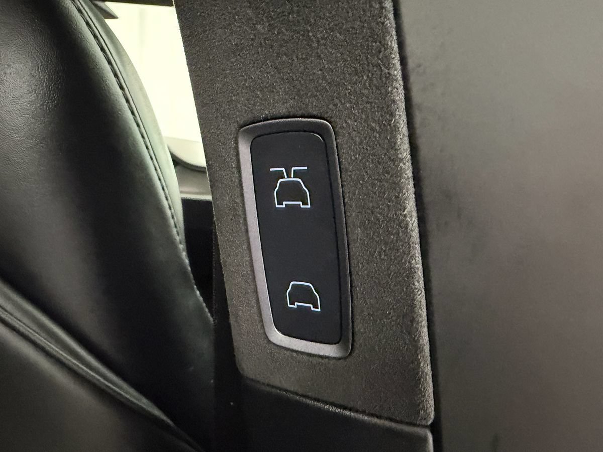 Used 2021 Tesla Model X Performance AWD/4WD image 22