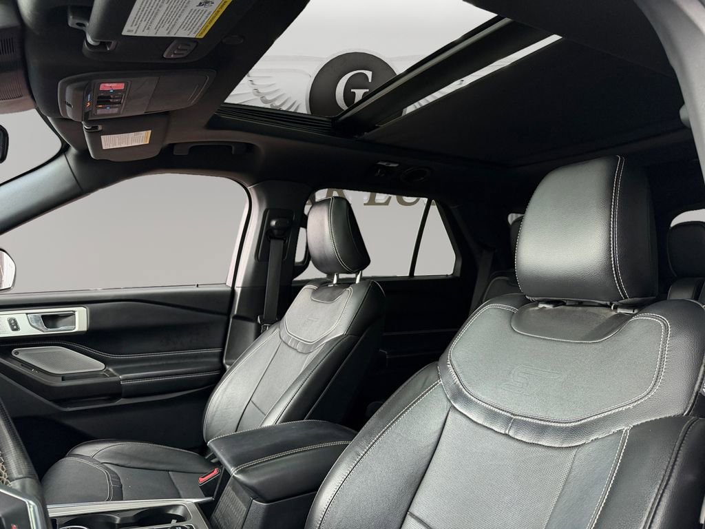 Used 2020 Ford Explorer ST w/ ST Street Pack image 9