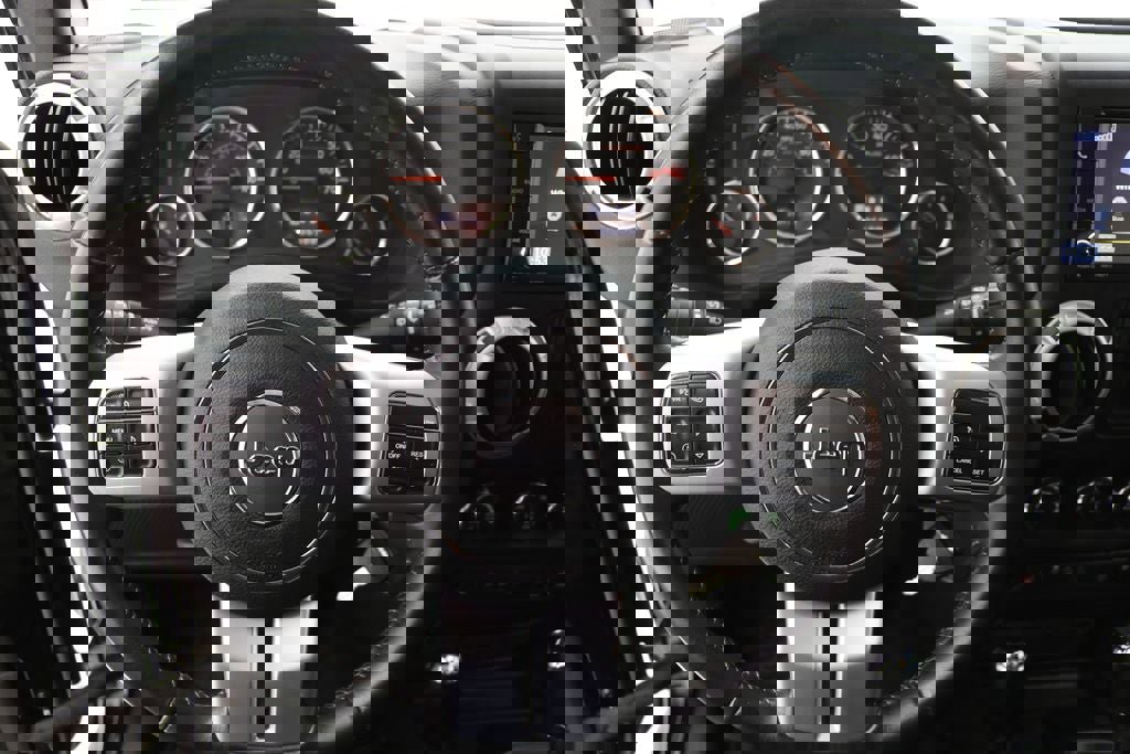 Used 2017 Jeep Wrangler Unlimited Rubicon image 20