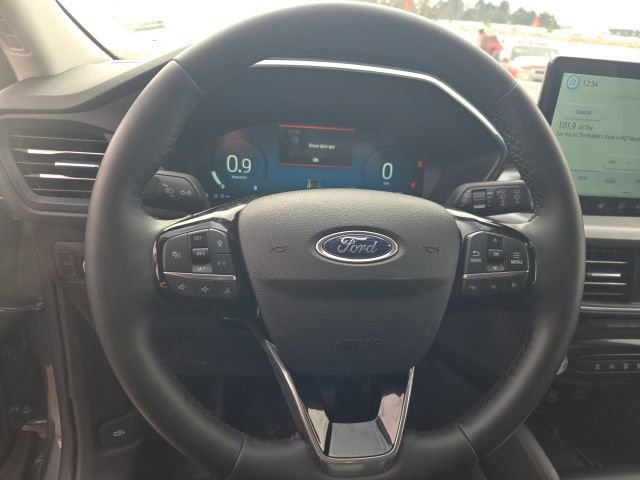 Used 2025 Ford Escape Platinum image 18