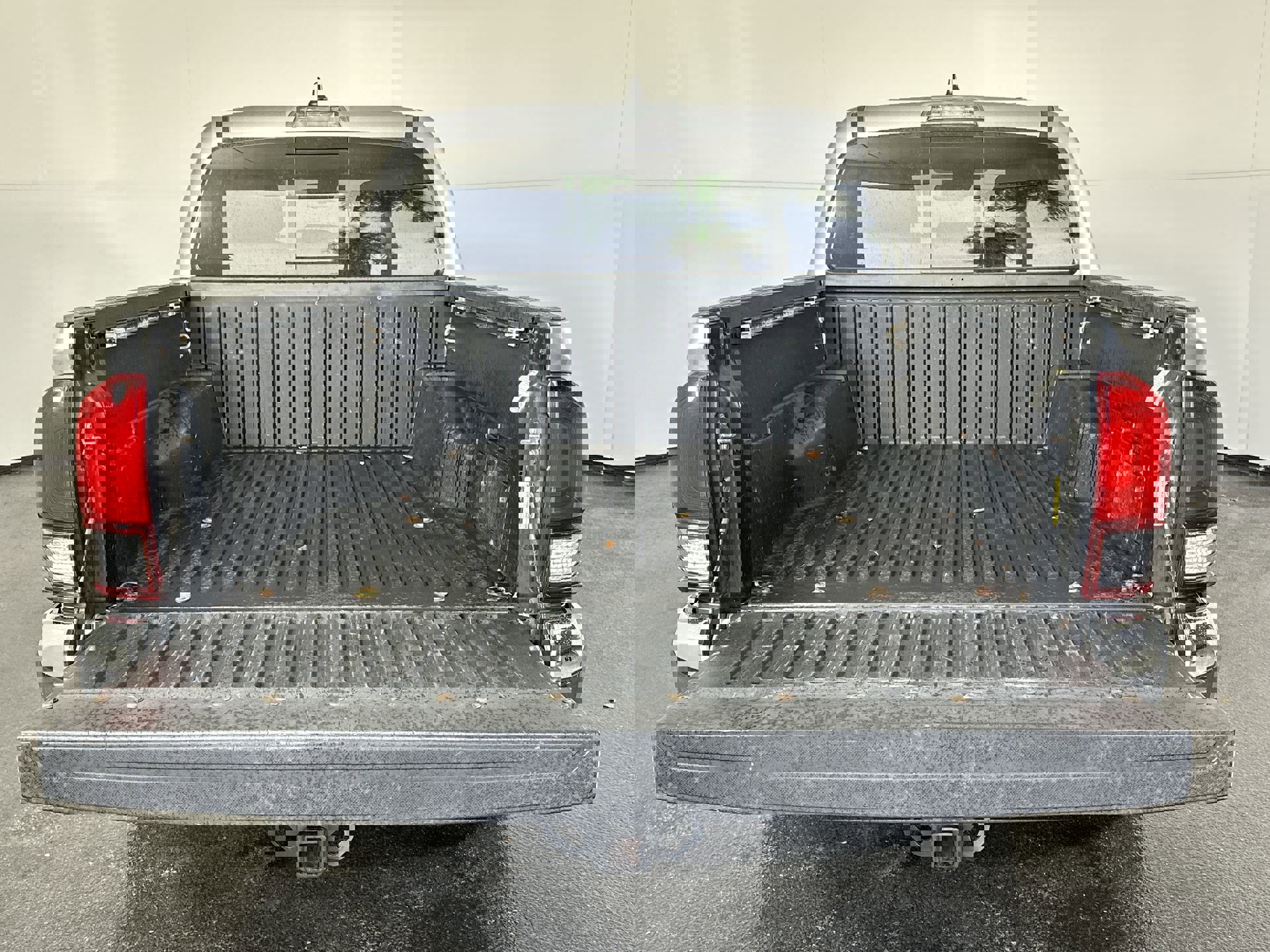 Used 2020 Toyota Tacoma SR5 image 29