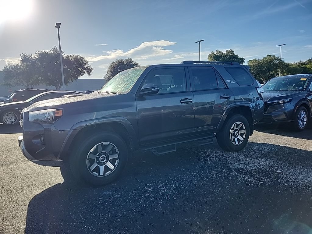 Used 2019 Toyota 4Runner TRD Off-Road Premium AWD/4WD image 6
