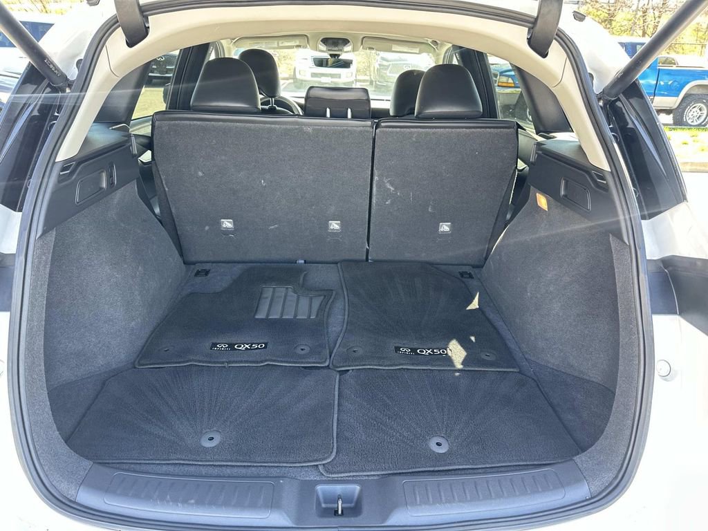 Certified 2023 INFINITI QX50 Pure image 31