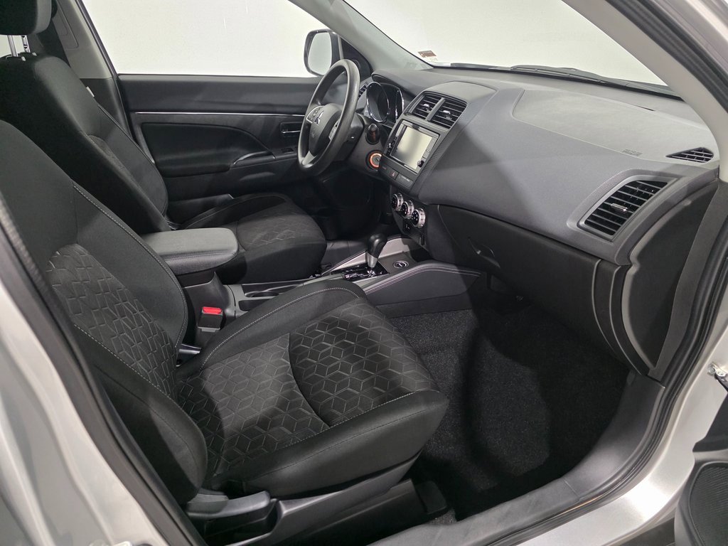 Used 2023 Mitsubishi Outlander Sport ES image 22