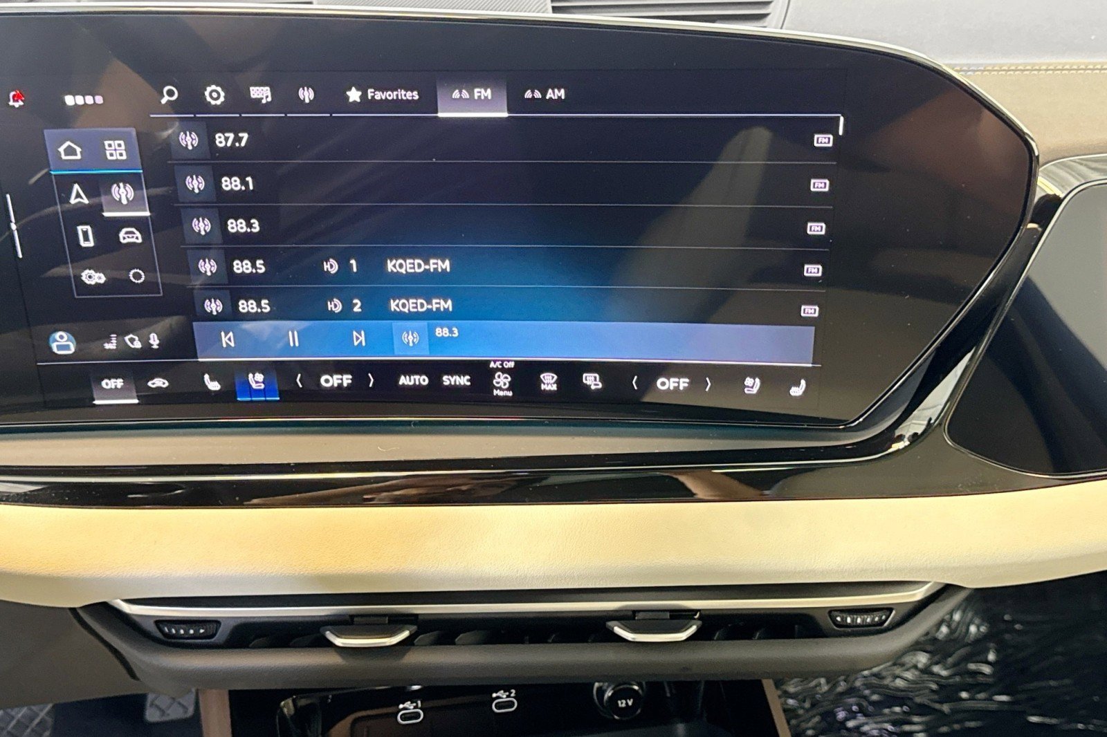 Used 2025 Audi A5 2.0T Prestige w/ 19" Wheel Package image 14