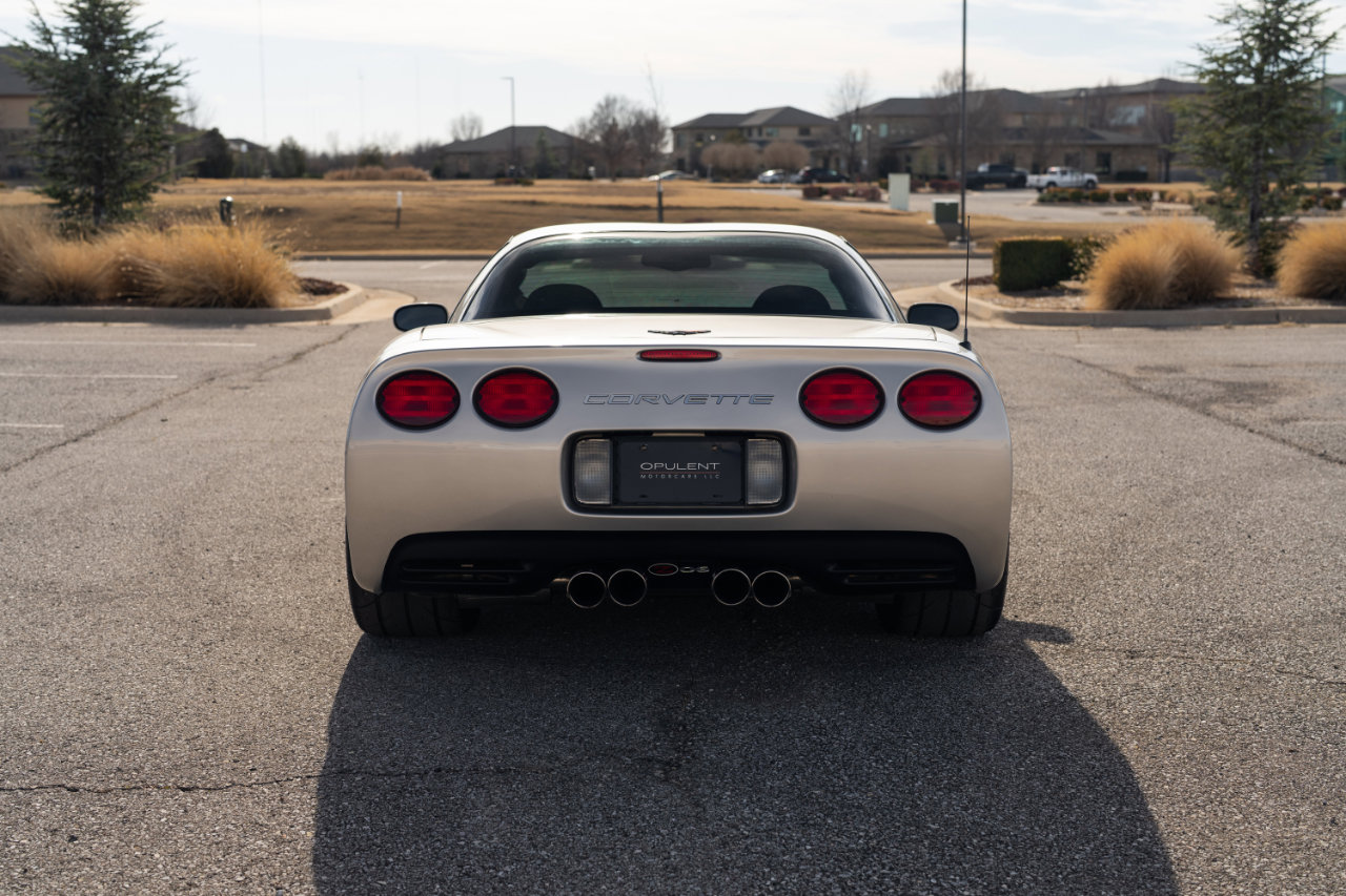 Used 2004 Chevrolet Corvette Z06 w/ Memory Package image 7