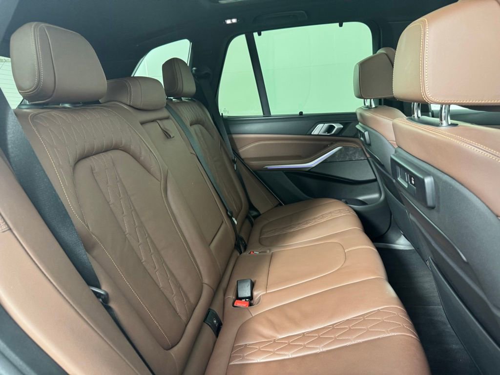 Used 2019 BMW X5 xDrive50i w/ M Sport Package AWD/4WD image 30