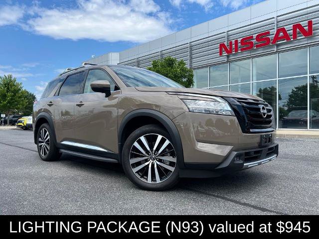 Certified 2024 Nissan Pathfinder Platinum w/ Lighting Package (N93) AWD/4WD image 3