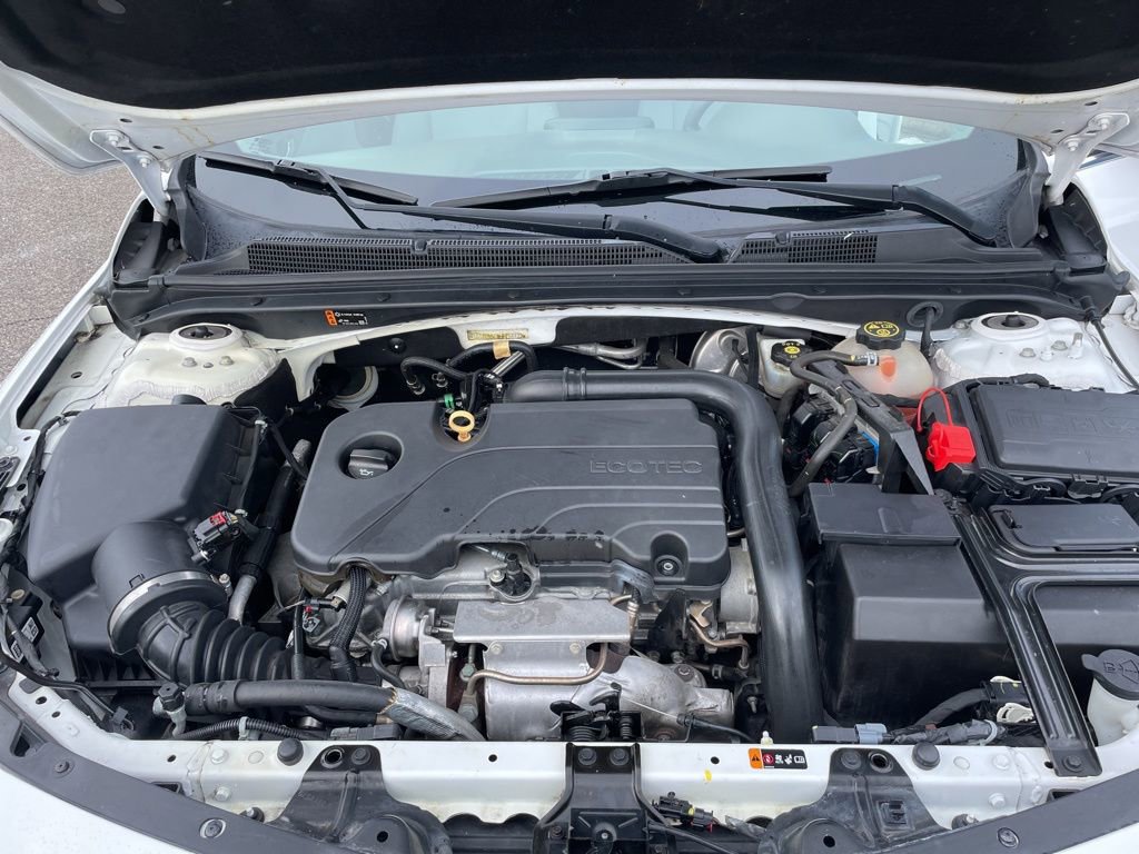 Used 2020 Chevrolet Malibu LS image 54
